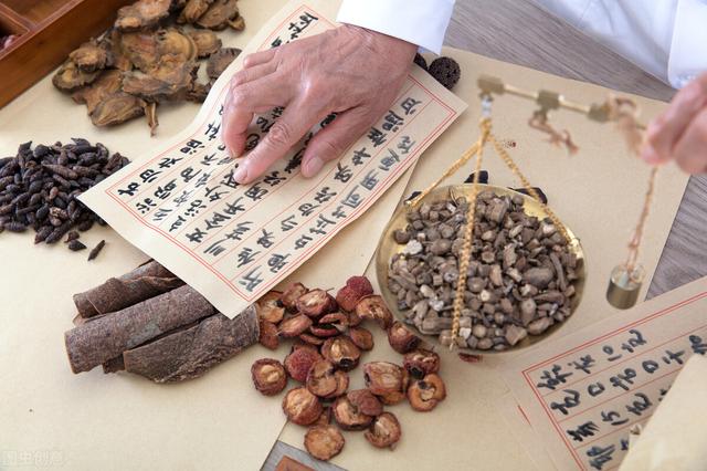 说一个高血压经典方，适合一生气就血压高，失眠、眩晕人群