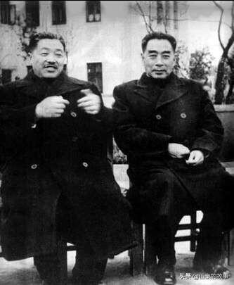 「罕见」周恩来和十大元帅的同框照，张张珍贵，尽显功勋风采