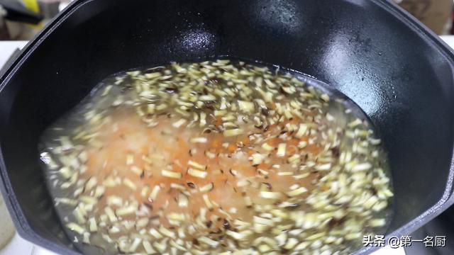 春天宁可不吃肉，也要多吃这“4菜2果”，营养又美味，越吃越健康