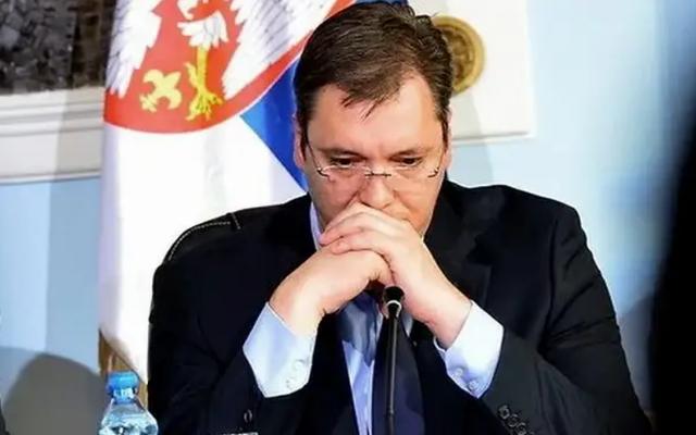 塞尔维亚已向美国妥协？在联大投赞成票后，武契奇亲自向普京解释