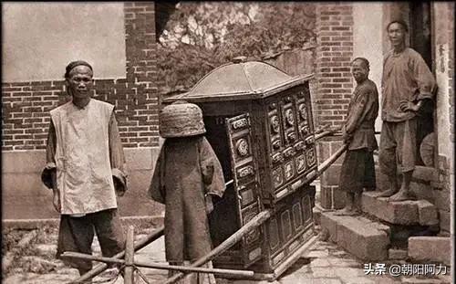 100年多前的老照片，看看那个时期的中国