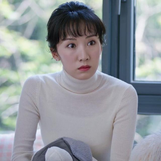 李念在蜗居的剧照,嫁大14岁富豪老公