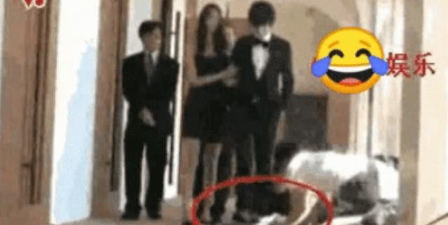 不可思议的爱情公主抱吻戏（爱情剧里唯美的吻戏）(5)