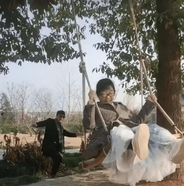 脑瘫诗人余秀华：曾表白李健被骂，今交90后男友，网络高调秀恩爱
