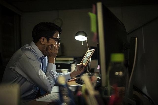 6个坏习惯或在悄悄“偷走”男性的寿命，想要长寿？最好全部改掉