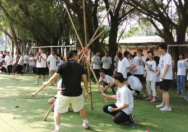 定制团建