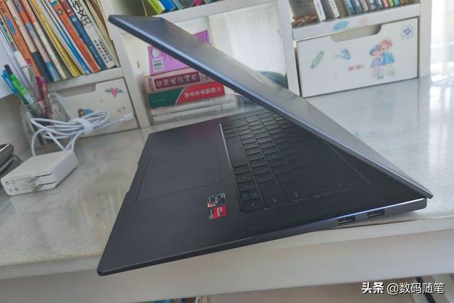 都是R5+16+512的华为MateBook 16，为什么会存在200块的差价？
