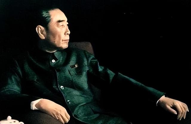 1969年周恩来与苏联总理柯西金会面，话语强硬：你敢核打击就开战