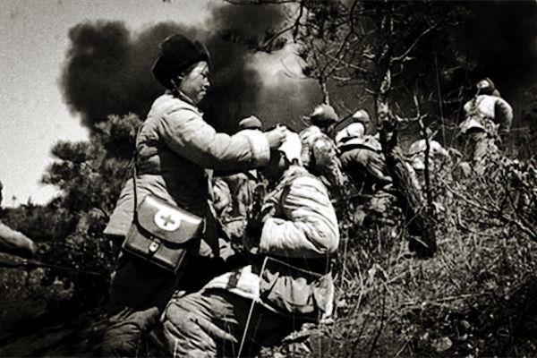 1977年邓小平亲自点将迟浩田，迟浩田提出申请，邓小平：我不同意