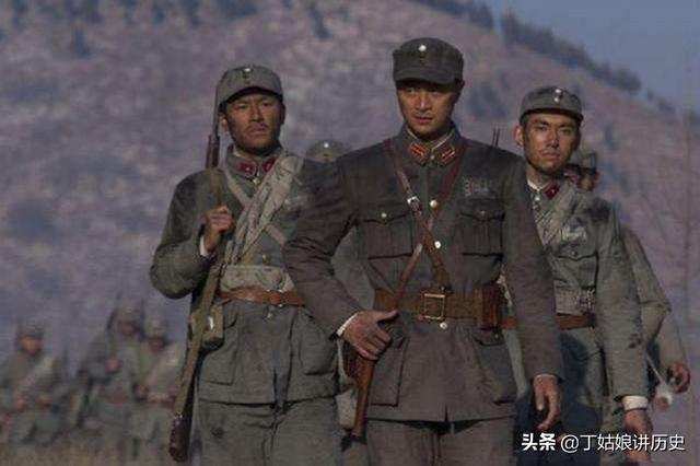 1935年，刘伯承率部过大凉山，国军旅长下令让路：我的老长官来了