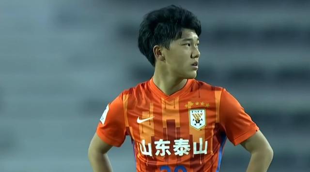 恭喜！泰山青年军0-0逼平新加坡冠军，中超亚冠第一分终于来了