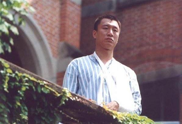接烂剧、装少女、敷衍观众，这些曾经的好演员，也为“钱”折腰了