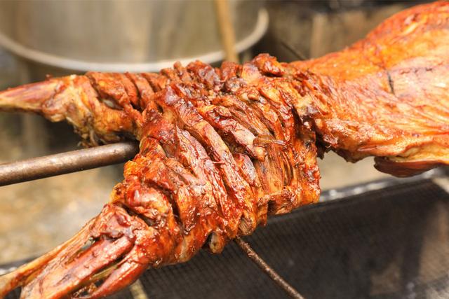 我国有20个邻国，他们经济怎样？国民收入和消费怎样？