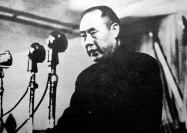 1949年叶剑英请吃饭，傅作义多喝了几杯，对林彪讲出自己的真心话