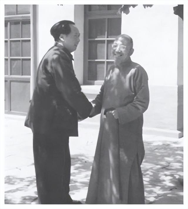 中央决定修缮蒋氏故居，蒋经国知道后，做出了什么决定？