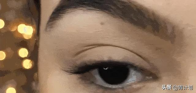 脸部衰老快是哪里出问题了（女人的脸上若出现这5种现象）(6)