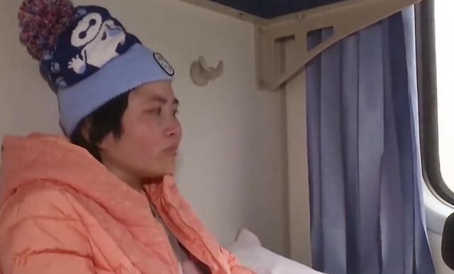 湖南一男子狠心抛弃瘫痪的女友，和别人结婚生子，女友：我理解他