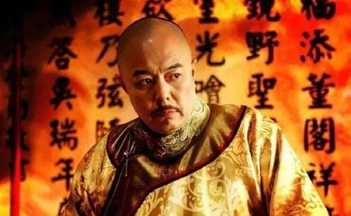 大清皇帝的一天如何安排？乾隆早晨4点起床，翻牌子有时间规定
