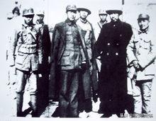 「罕见」周恩来和十大元帅的同框照，张张珍贵，尽显功勋风采