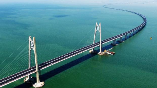 神秘富豪遭李嘉诚威胁，只因给大陆捐款500亿，他做错了什么吗？