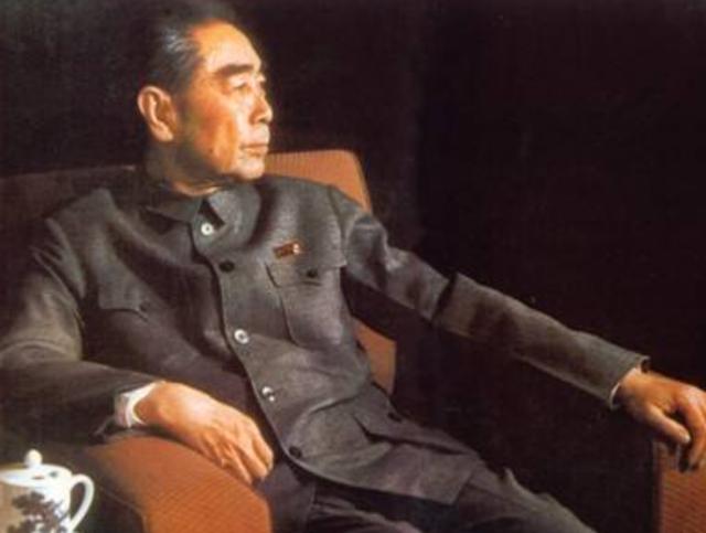 开国大典前夕，因天安门前一支烟头，成功抓获3000人的特务团伙