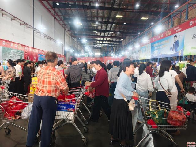 株百第十一屆全業態倉庫直銷盛大啟幕 株洲市民開啟購物狂歡 - 