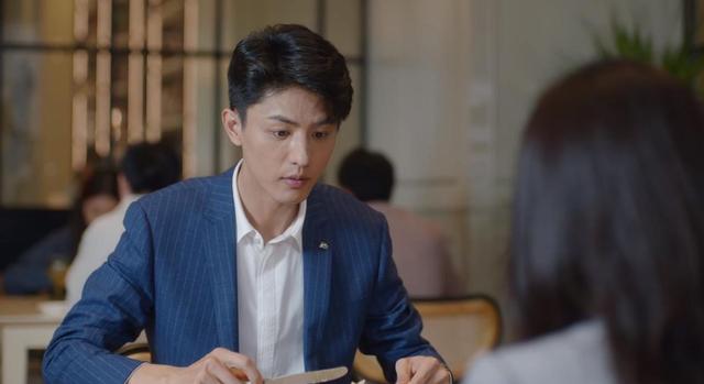 《请叫我总监》苏维然被骂，饰演者妻子发文“护夫”，半夜喂狗粮