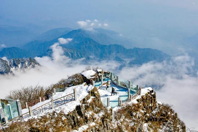 峨眉山在哪里峨眉山在哪里哪个省份哪个市