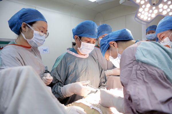 29岁孕妇患上罕见肿瘤，血压如同坐过山车飙至247