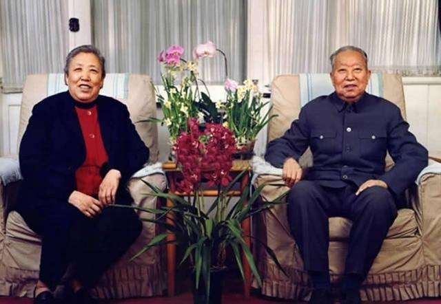 08年华国锋逝世，韩芝俊为完成丈夫遗愿提出一个要求，中央：同意