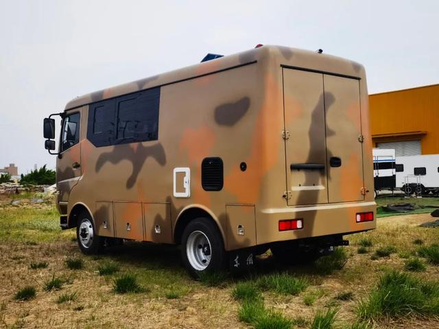 国产最好的四驱越野房车价格(小型四驱越野房车)