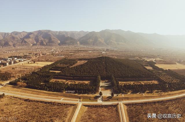 秦始皇陵的具体位置在哪？又是谁负责完成的、难道是秦始皇？
