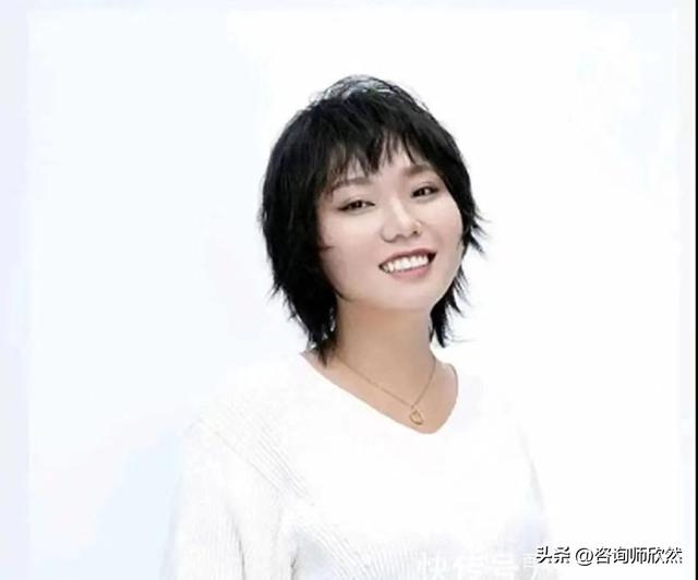 北大女生脱口秀(前有李雪琴，后有鸟鸟：北大的2个脱口秀才女，为啥都“社恐”)(图8)