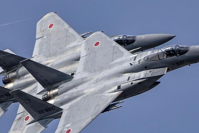 飞机坠落失踪事件，一觉醒来，日本出了大事！昨晚失踪的F-15，已确认坠毁