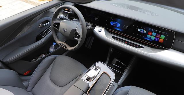 极星2和阿尔法S是被遗忘的“精品”？20多万高品质纯电轿车推荐