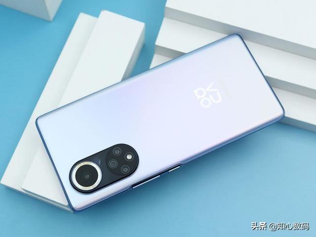 公认“无差评”的华为手机，P50系列未上榜，这三款你怎么选？