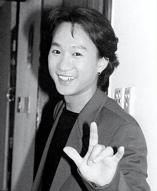 黄家驹怎么去世的,黄家驹死亡档案(家驹他还真的活着吗)_犇涌向乾