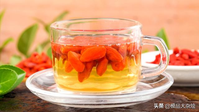 中年男性该注意些什么？吃好喝好很重要，补充微量元素也要及时