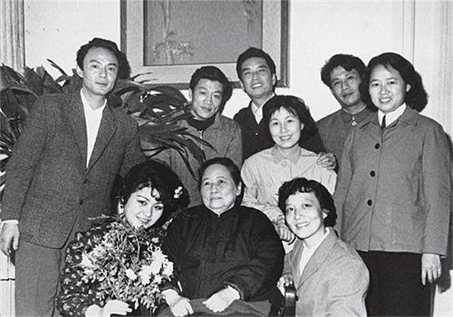 隋永清：宋庆龄晚年溺爱的养女，曾经开门一推，让宋庆龄摔倒在地
