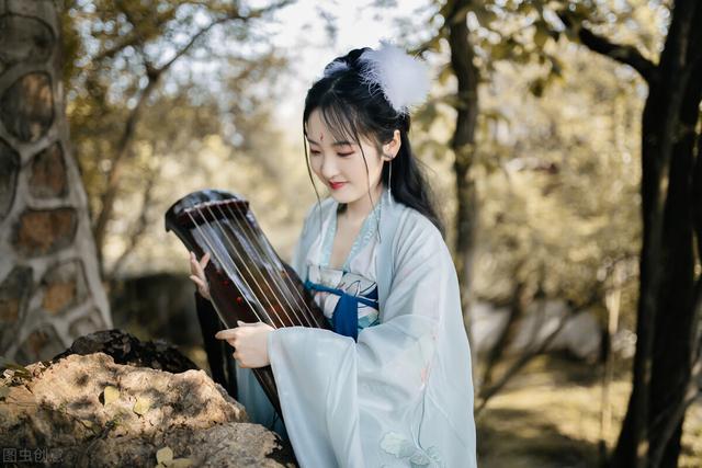 优美古代诗句：人生海海，山山而川