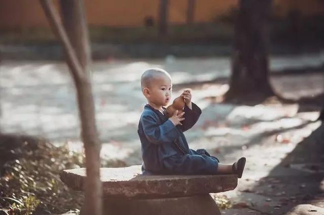 一个人变得不想说话，也不想跟人交往，你知道意味着什么吗？