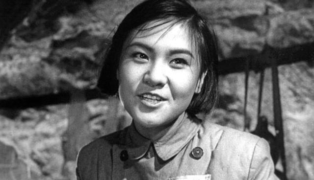 1952年女护士冒险抢回黄继光遗体，晚年遗憾叹息：当年忘了一件事