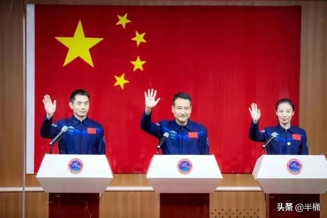 神舟十三号航天员即将返回，在轨六个月身体会发生哪些变化？