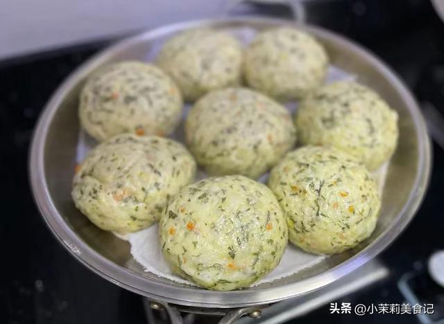 芭蕉根怎么做菜（这菜很多人只吃根）(10)
