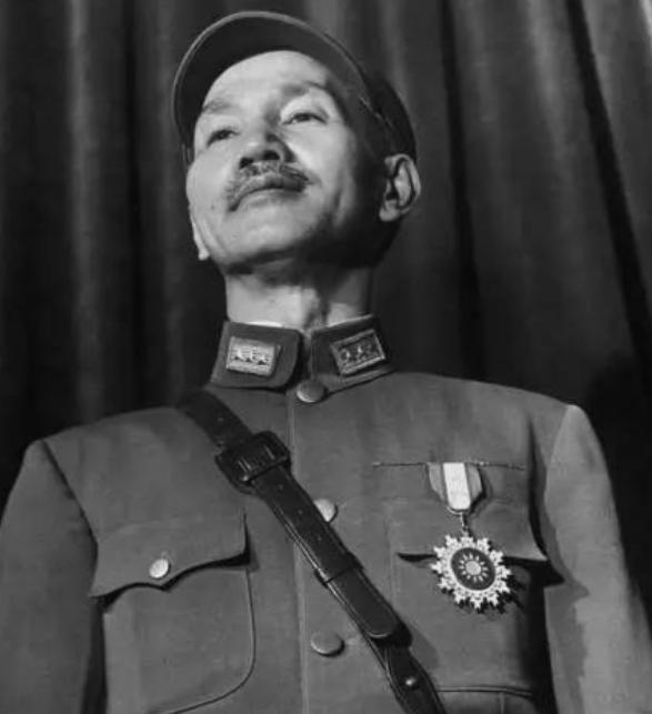 曾泽生抗美援朝打得好，毛主席接见后，为何说：在北京待不下去了