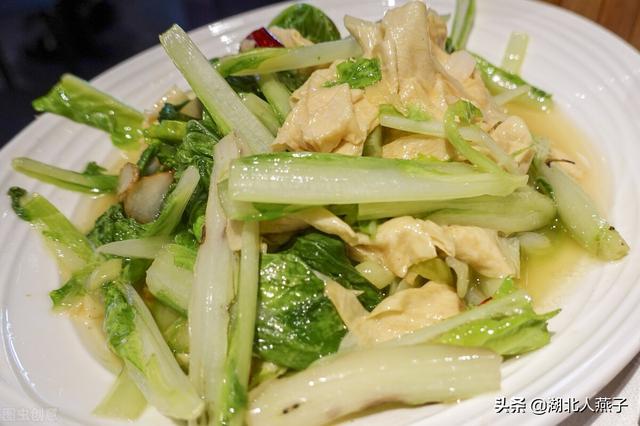 春季万物生发，记住这4种“发物”少吃，多吃6种“凉菜”，收藏