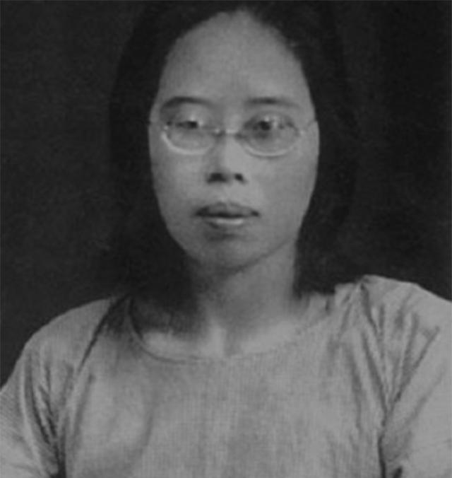 毛岸英：帅妈妈，过几天我就要去朝鲜了！她：那可不行，你不能去