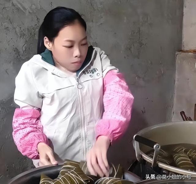 刚刚5月，已有12位网红相继去世，最大的102岁，最小16岁