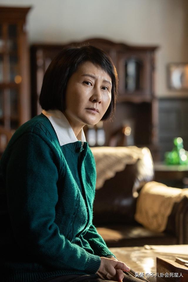 论塑造女干部形象，凯丽在《人世间》中饰演的曲书记绝对出圈