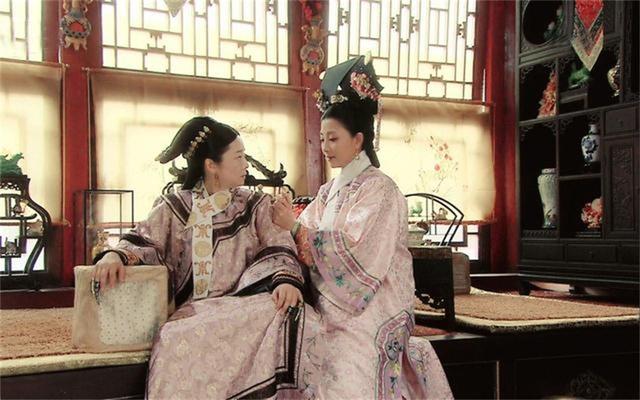 清末第一美人究竟有多美？黑白照难掩天生丽质，却被慈禧误了一生